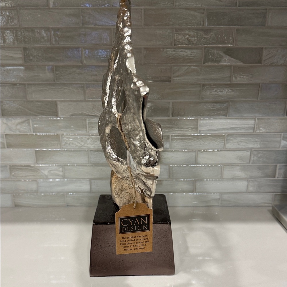 Metallic Abstract Sculpture - Picture 4 of 4